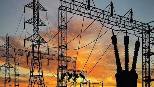 यूपी में बिजली महंगी होगी, फ्यूल सरचार्ज 10 प्रतिशत बढ़ाया गया