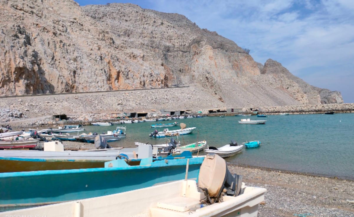 Overview of the Strait of Hormuz: Strategic Route and Maritime Environment