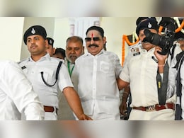 जेल से बाहर आए अनंत सिंह, ढोल-नगाड़ों और पटाखों के साथ जबरदस्त स्वागत