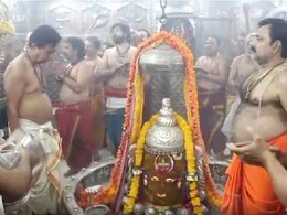 रंग पंचमी पर महाकालेश्वर ज्योतिर्लिंग मंदिर में बाबा महाकाल का हुआ अद्भुत शृंगार, शाम को होगा जुलूस का आयोजन
