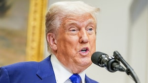 Trump "Blinks"? 5-Day Pause on Iran Strikes Raises Questions on US Climbdown