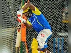 VIDEO: मुरलीधरन की गेंद पर छक्का लगाना चाहते थे सैमसन, धोनी की गलती से बॉल बॉल बचे