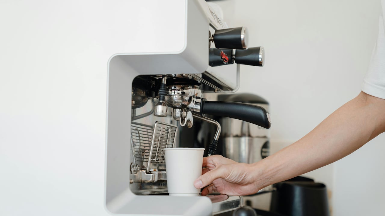 Amazon Electronic Premier League Deals: Coffee Machines That Turn Morning Brews Into Café-Style Moments