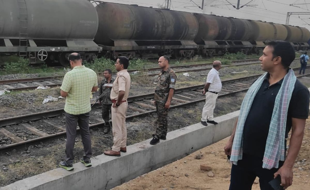 बोकारो: ट्रेन की छत पर बच्चों को रील बनाना पड़ा भारी, करंट की चपेट में आने से 1 की मौत दूसरा घायल