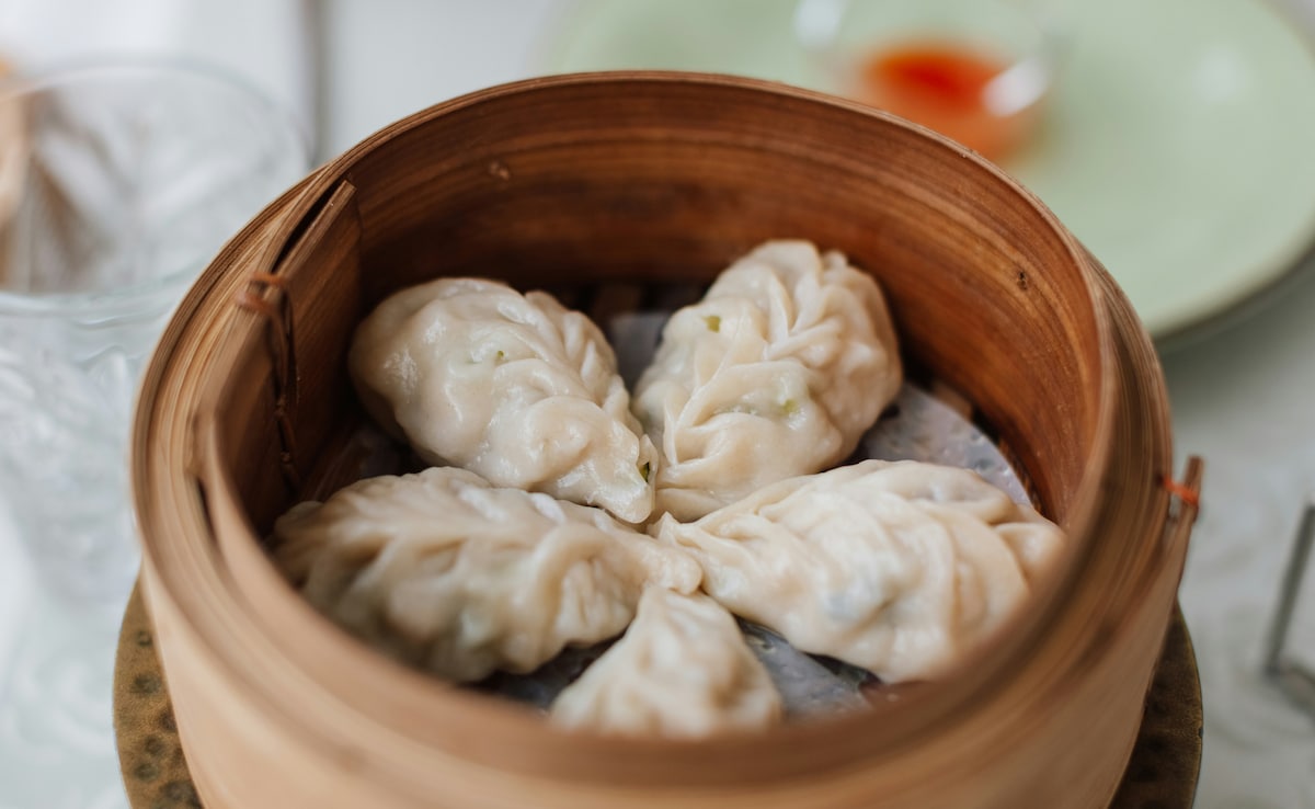 Heathy Snacks For Kids: बच्चों के लिए परफेक्ट स्नैक, सूजी-चावल से बनाएं नरम और हेल्दी मोमोज