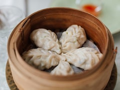 Heathy Snacks For Kids: बच्चों के लिए परफेक्ट स्नैक, सूजी-चावल से बनाएं नरम और हेल्दी मोमोज Recipe