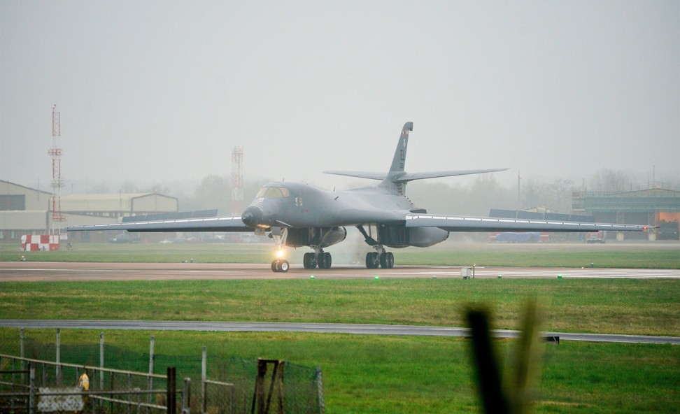 ट्रंप की घुड़की के बाद इंग्लैंड का सरेंडर, ब्रिटेन ने मिलिटरी बेस पर हो गई यूएस आर्मी की एंट्री