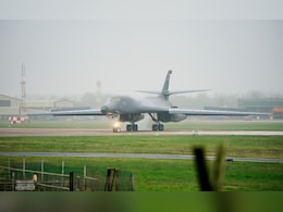 ट्रंप की घुड़की के बाद इंग्लैंड का सरेंडर, ब्रिटेन ने मिलिटरी बेस पर हो गई यूएस आर्मी की एंट्री