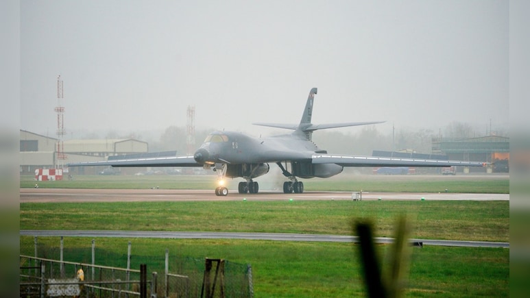 ट्रंप की घुड़की के बाद इंग्लैंड का सरेंडर, ब्रिटेन ने मिलिटरी बेस पर हो गई यूएस आर्मी की एंट्री