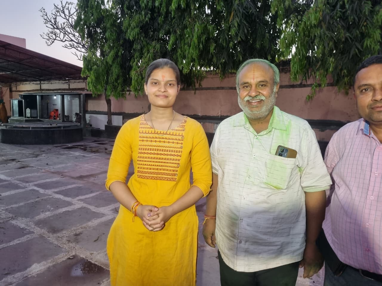 UPSC interview Success Story Topper vaibhavi agrawal air 35 rom raipur chhattisgarhi saree question 