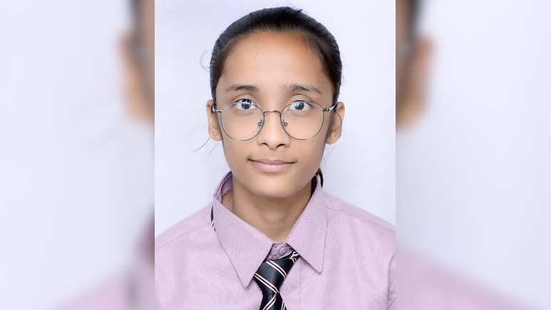 RBSE 10th Result Out 2026: राजस्थान बोर्ड 10वीं रिजल्ट में चेष्टा शर्मा ने किया Top, इतने नंबर लाकर रचा इतिहास