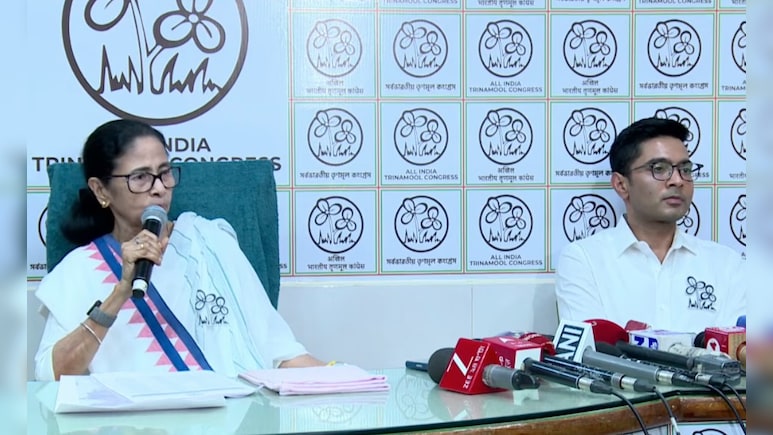 बंगाल विधानसभा चुनाव के लिए TMC ने जारी की उम्मीदवारों की लिस्ट, ममता की पार्टी से किसे-किसे मिला टिकट