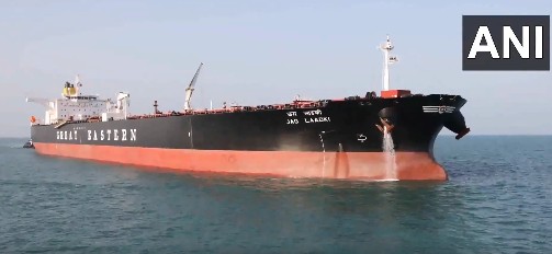 VIDEO: गुजरात के मुंद्रा पोर्ट पहुंचा 'जग लाडकी, हॉर्मुज के रास्ते लेकर आया 80,886 मीट्रिक टन कच्चा तेल