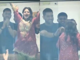 "<i>Baith Jao</i>": MS Dhoni's Reaction To Wife Sakshi's Mistaken Celebration vs England Is Viral. Video