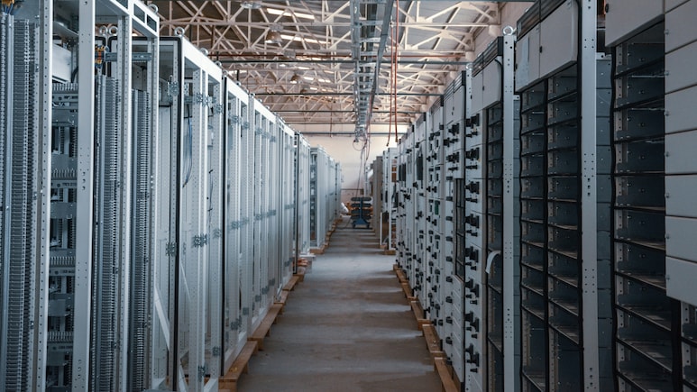 AI Data Centres Raise Local Temperatures By 2 Degrees Celsius, Impacting 34 Crore People: Study