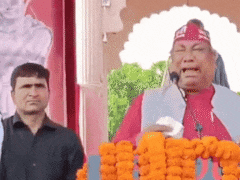 VIDEO: मंच पर फूट-फूटकर रोए संजय निषाद, कहा- हमारे समाज के लोगों को पिछली सरकारों ने लूटा, CM ने साथ दिया