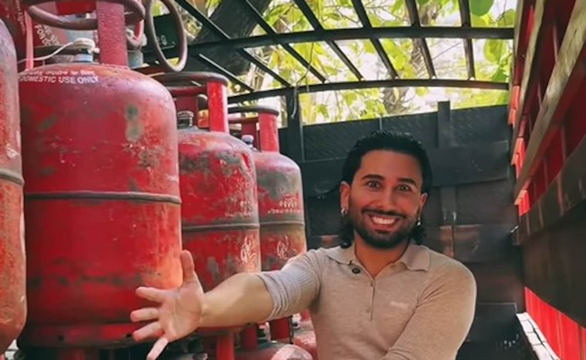 LPG Cylinder: एक सेल्फी की कीमत तुम क्या जानो रमेश बाबू, कभी पैसे लेने वाले ऑरी आज सेल्फी के बदले ले रहे सिलेंडर!