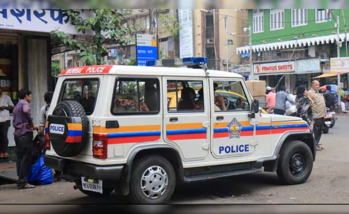 ठाणे में फ्लैट में खून से लथपथ मिला मेड का शव, पुलिस को हत्या का शक, जांच जारी