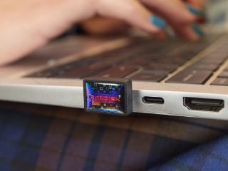 अंगूठी के साइज में 1TB स्टोरेज! Sandisk का नया USB-C फ्लैश ड्राइव लॉन्च, कीमत Rs 2 हजार से शुरू
