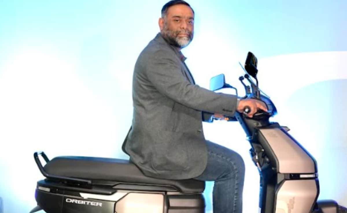 TVS ने लॉन्च किया नया स्कूटर Orbiter V1, कीमत सिर्फ ₹49,999...जानिए सभी स्मार्ट फीचर्स