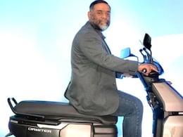 TVS ने लॉन्च किया नया स्कूटर Orbiter V1, कीमत सिर्फ ₹49,999...जानिए सभी स्मार्ट फीचर्स