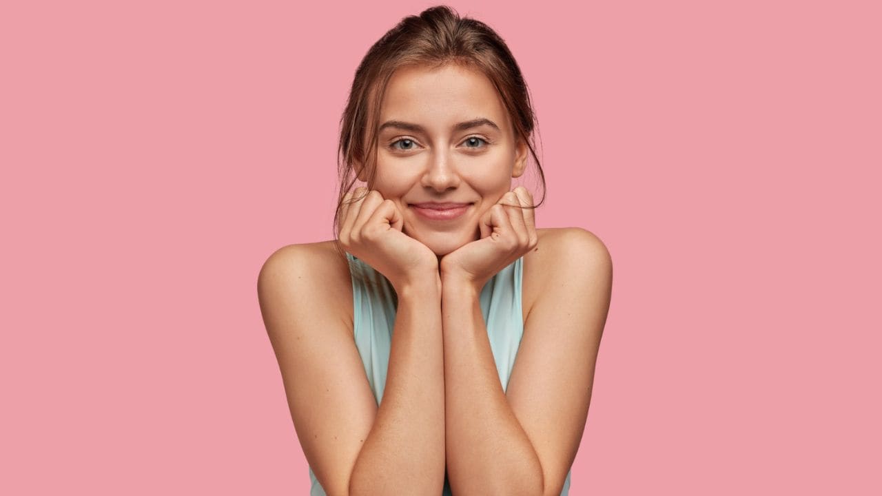 डल हो गई है आपकी स्किन, खो गई है चमक? तो स्किन में फिर से जान डाल सकते हैं ये Collagen Gel Base Beauty Product