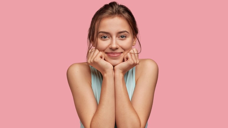 डल हो गई है आपकी स्किन, खो गई है चमक? तो स्किन में फिर से जान डाल सकते हैं ये Collagen Gel Base Beauty Product