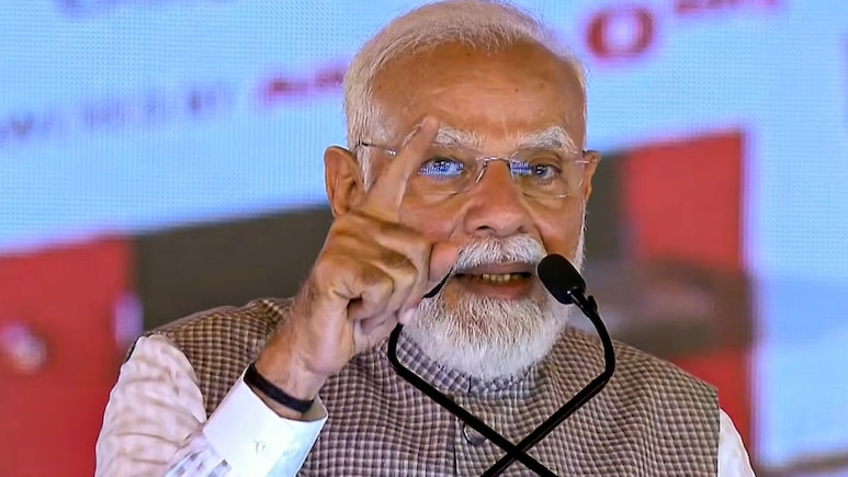 'जनता माफ नहीं करती', ईरान युद्ध का जिक्र कर PM मोदी का विपक्ष पर हमला; जेवर एयरपोर्ट के उद्घाटन में क्या कहा? बड़ी बातें