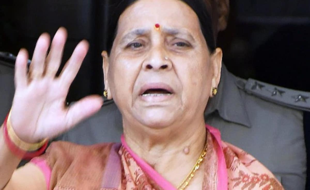 'जमीन के बदले नौकरी' केस में CBI को कोर्ट का नोटिस, राबड़ी देवी की याचिका पर मांगा जवाब