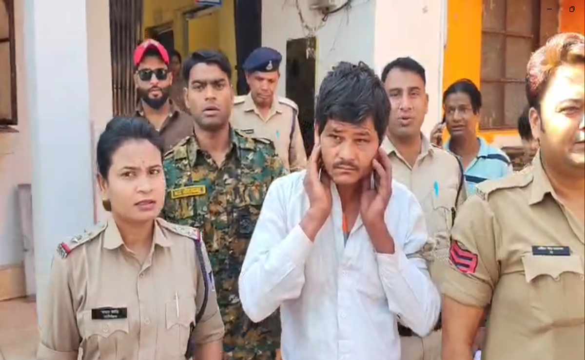 शर्मनाक! कोचिंग में नाबालिग छात्रा से शिक्षक की अश्लील हरकत; पॉक्सो एक्ट में FIR, शिवपुरी में उबाल