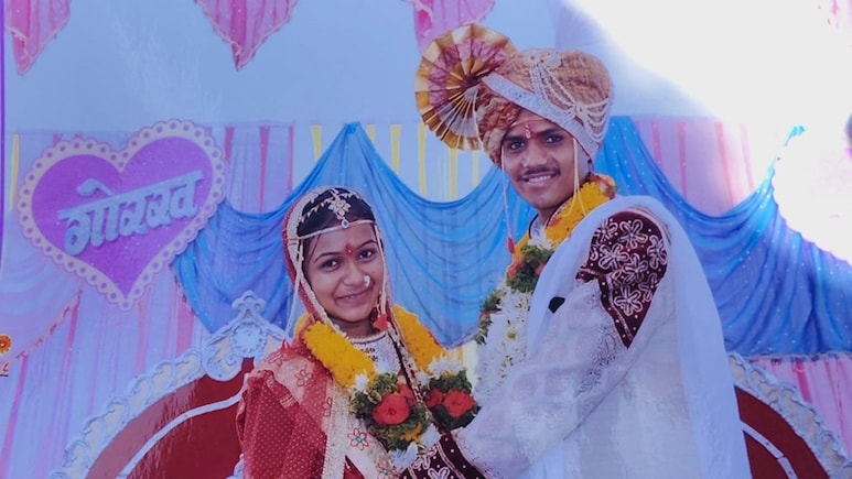 Dhule News : पत्नी माहेरी एकटी होती, पतीनं संधी साधून पत्नीसोबत केलं खतरनाक कृत्य, पोलिसही हादरले