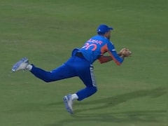 What A Catch! अक्षर पटेल ने पकड़ा सांस रोक देने वाला कैच, जिसने देखा, बस देखता ही रह गया, VIDEO