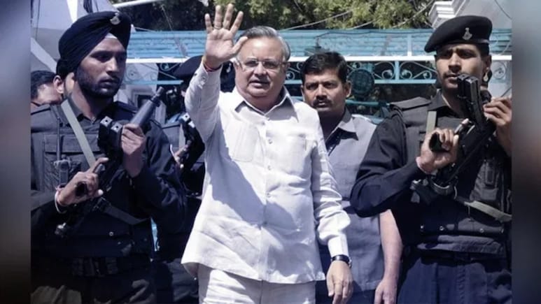 छत्तीसगढ़ में Z+ और Z सुरक्षा पर सियासत क्यों? यह कितने नेताओं के पास, नक्सल मुक्त भारत के ऐलान से पहले गरमाया मुद्दा&nbsp;