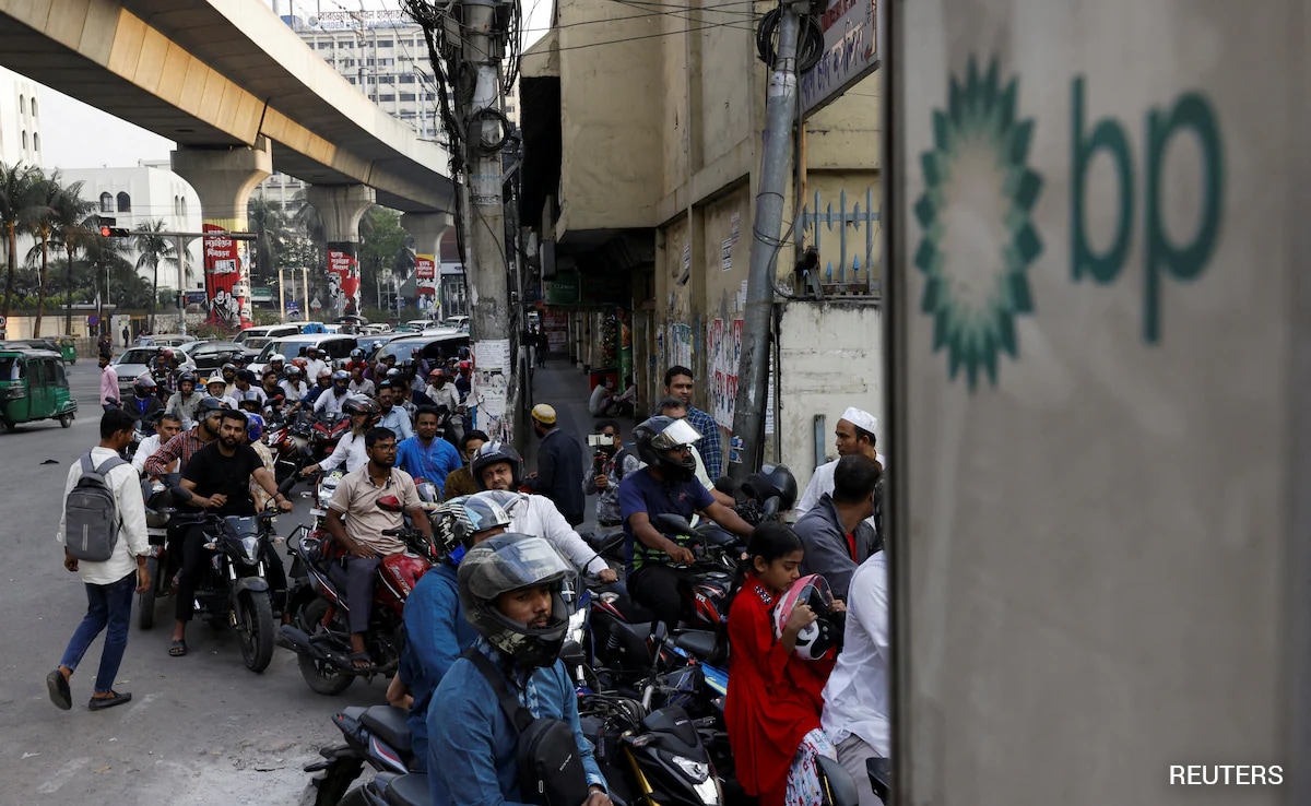 Bangladesh Shuts Colleges Early For Eid To Save Power Amid Iran War Energy Crisis