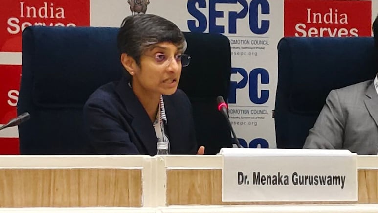 कौन हैं मेनका गुरुस्वामी, जिनके राज्यसभा जाने पर सुप्रीम कोर्ट के जज भी ले रहे चुटकी