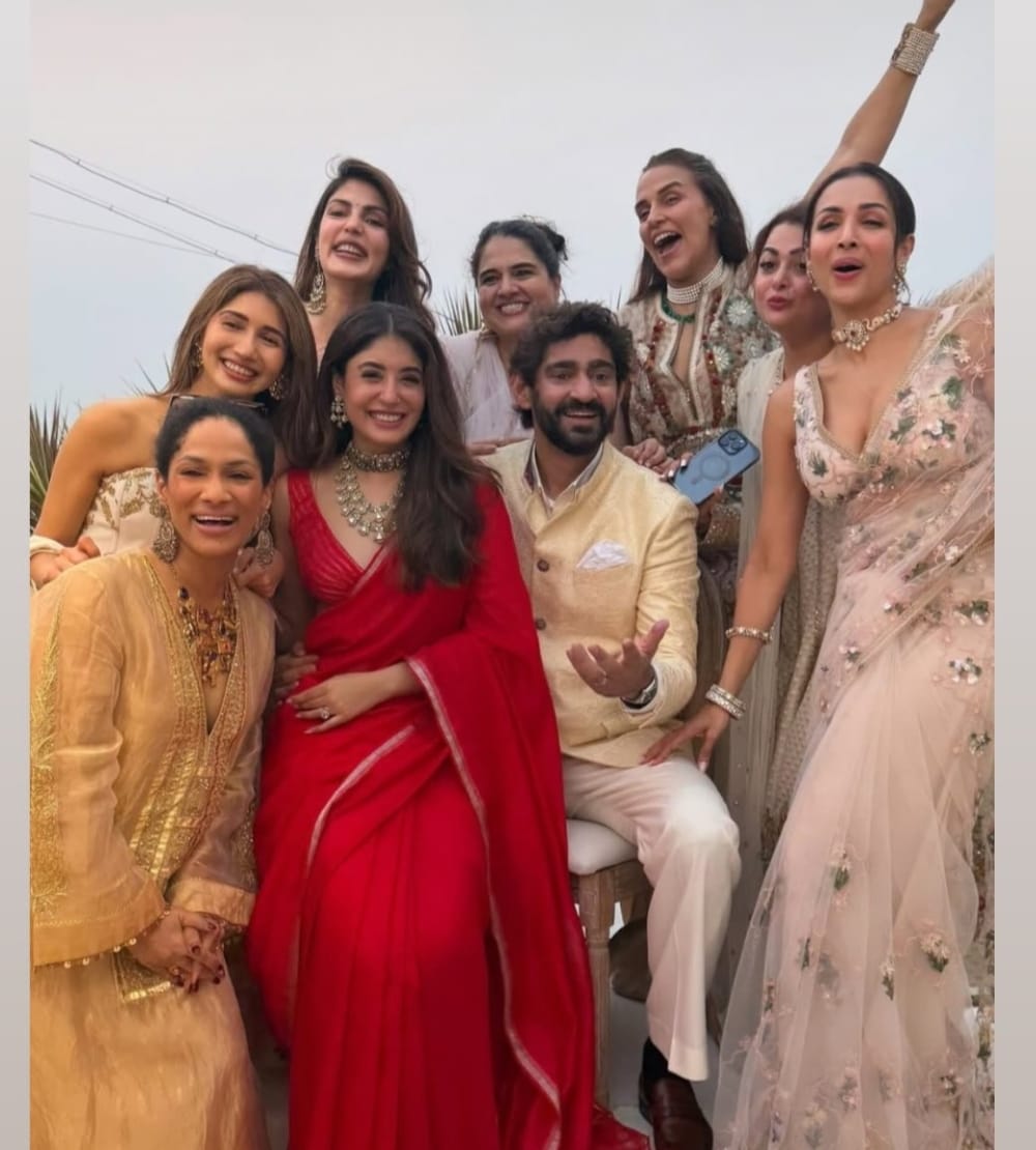 An Unseen Pic Featuring Malaika Arora, Neha Dhupia From Kritika Kamra And Gaurav Kapur's Wedding