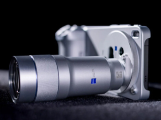 दूरबीन जैसे खुलने वाले लेंस के साथ पेश हुआ Vivo X300 Ultra फोन, 4K 120fps पर करेगा रिकॉर्डिंग!