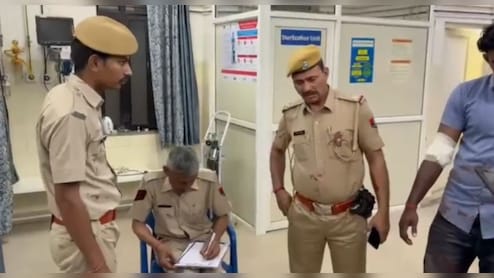 ह&zwj;िस्&zwj;ट्रीशीटर ने पुल&zwj;िस की गाड़&zwj;ियों को मारी टक्&zwj;कर, 4 पुल&zwj;िसकर्मी घायल&nbsp;