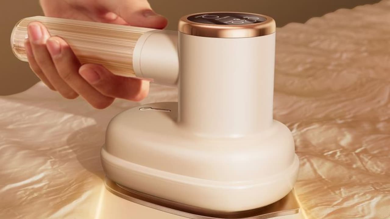 Portable Garment Steamers: The Quick Fix For Last-Minute Wrinkles