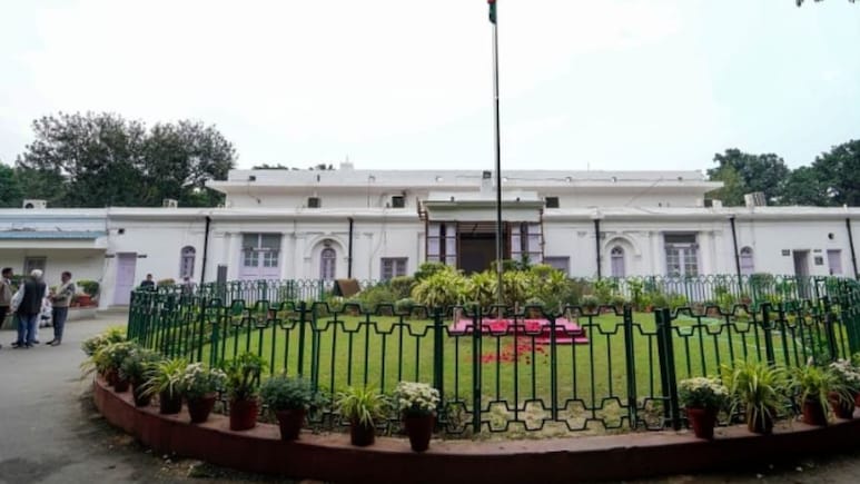 48 साल पुराने ऑफिस पर संकट, जिस 24 अकबर रोड को बचाने अदालत जाएगी कांग्रेस,उसका इतिहास जान लीजिए