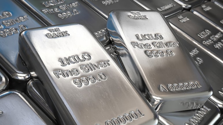 Silver Prices Today: White Metal Crashes Over 6% Amid Iran War, US Fed Stance &mdash; Check City-Wise Costs