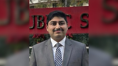 UPSC बोर्ड ने पूछा- 'धुरंधर' और 'इक्कीस' एक-दूसरे की एंटीडोट हैं? जानें 11वीं रैंक पाने वाले यशस्वी का जवाब