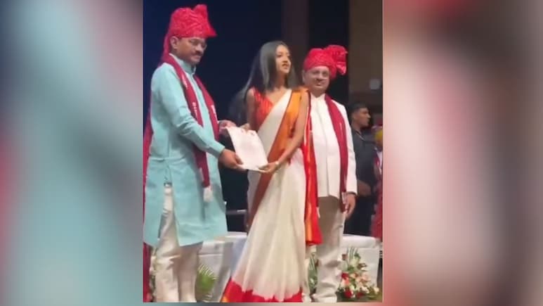 HJU Convocation Controversy: HJU दीक्षांत समारोह के डिग्री विवाद पर प्रशासन की सफाई, छात्रा ने मंच पर डिप्टी CM से कहा था- 'बेइज्जती कर इज्जत देने के लिए शुक्रिया'