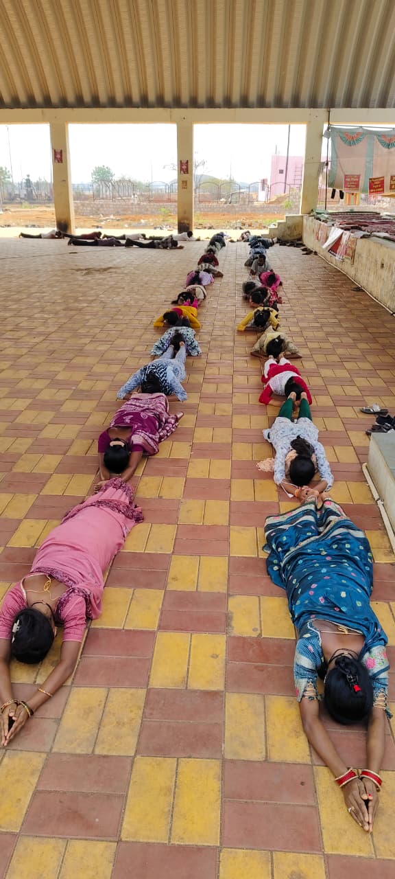 D Ed Candidate Protest Raipur: दंडवत प्रदर्शन