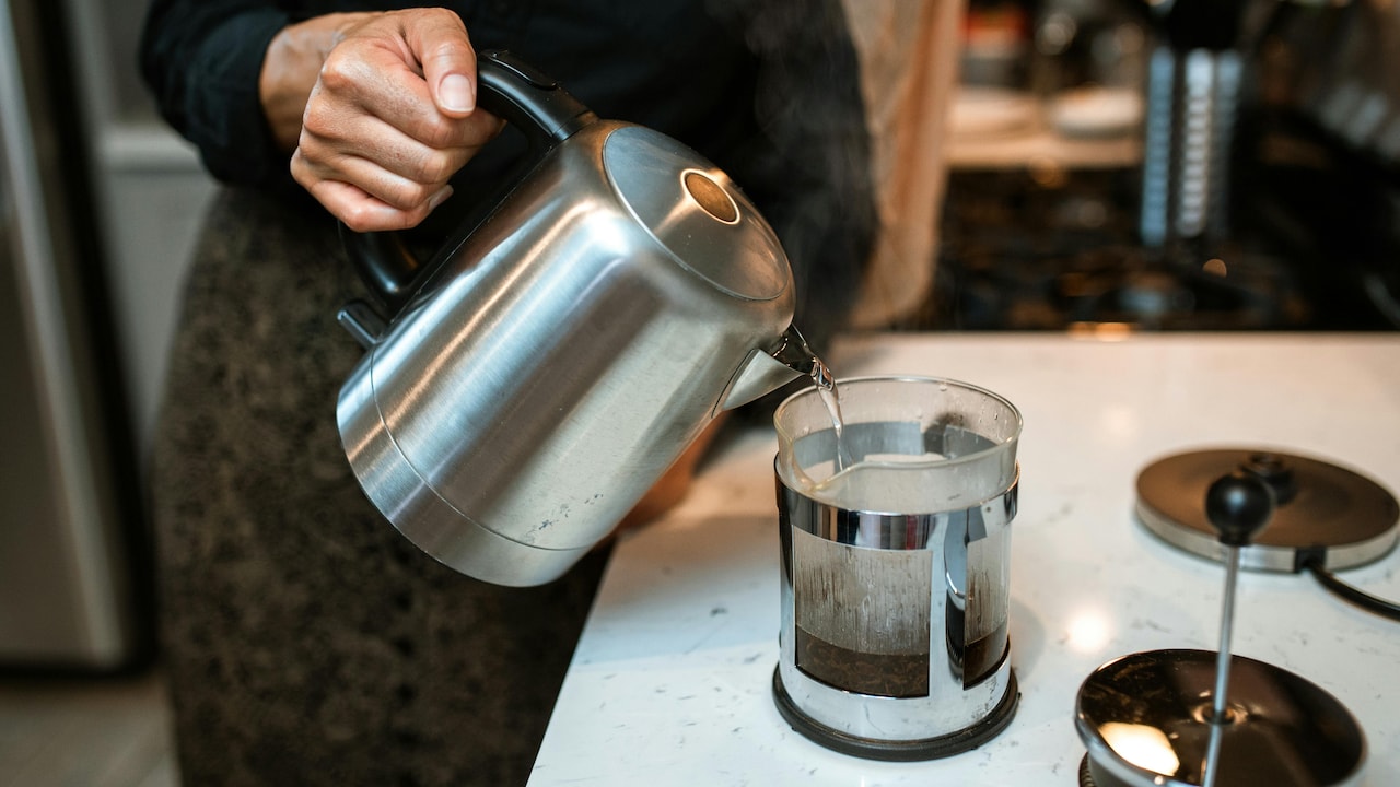 5 Electric Kettles That Keep Water Taste Clean And Fresh