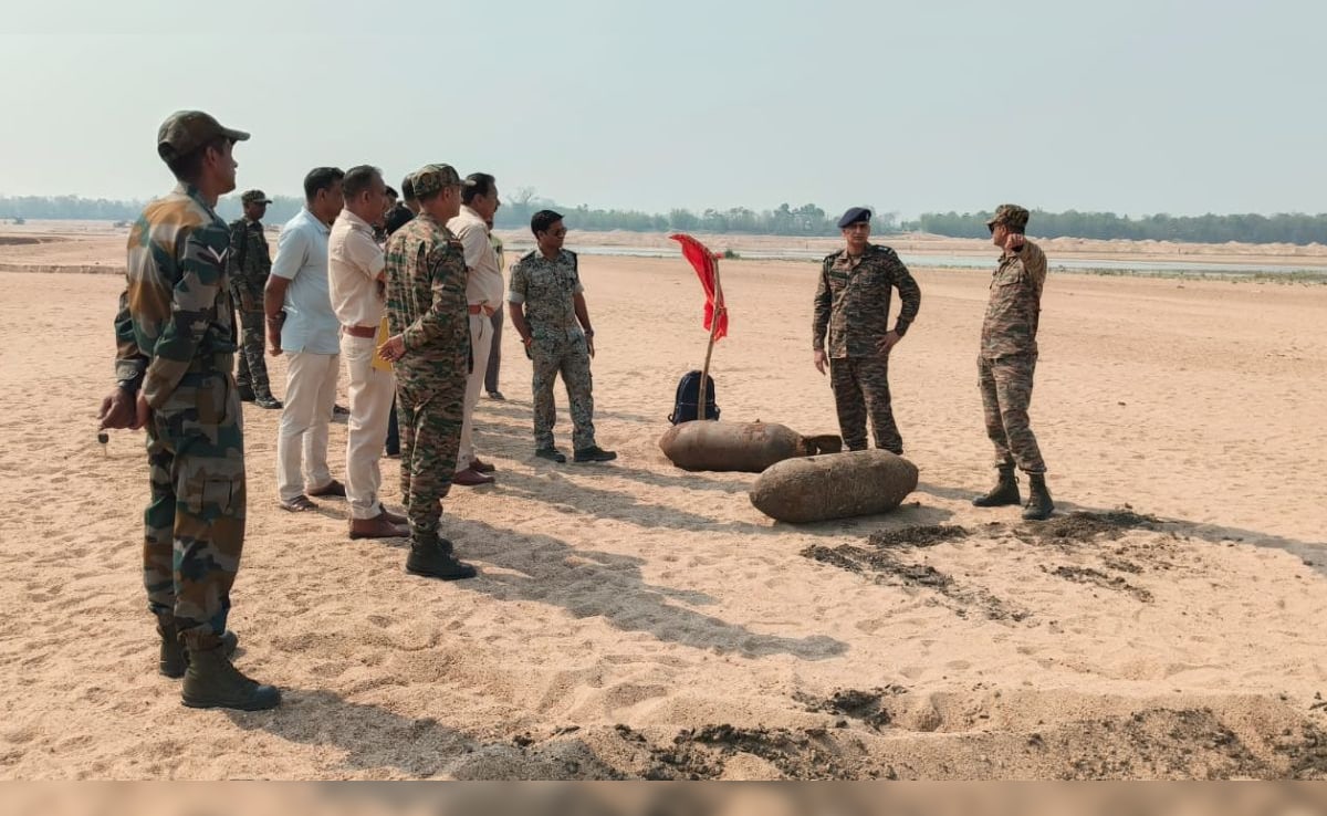 नदी किनारे मिले खतरनाक बम को उठा ले गए ग्रामीण, डिफ्यूज करने उतरी सेना; 1.5 किमी का एरिया सील