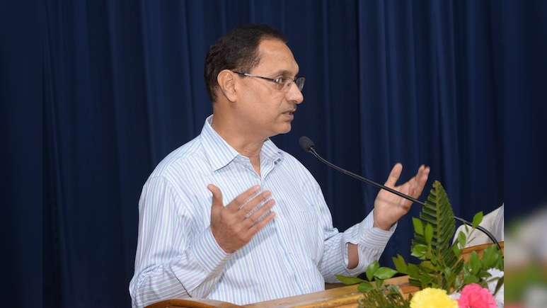 'Don't Club Everything As F&O Volatility': SEBI's Tuhin Kanta Pandey Flags Finfluencer-Driven 'Hyperactivity'