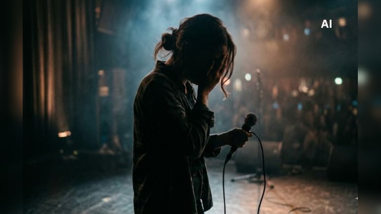 मुंबई में फीमेल सिंगर से 2 करोड़ की ठगी! कई बार किया यौन शोषण, बिल्डर के खिलाफ FIR दर्ज