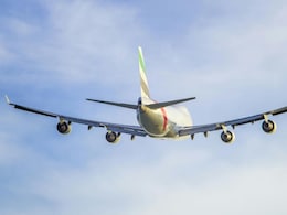 The Iran War Is Making Airfares Shoot Up. Should You Buy All Your 2026 Flight Tickets Right Now?