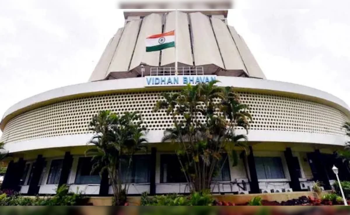 अब प्रदूषण फैलाना पड़ेगा महंगा! महाराष्ट्र में पर्यावरण टैक्स दोगुना, नए और ई-वाहनों को मिलेगा फायदा